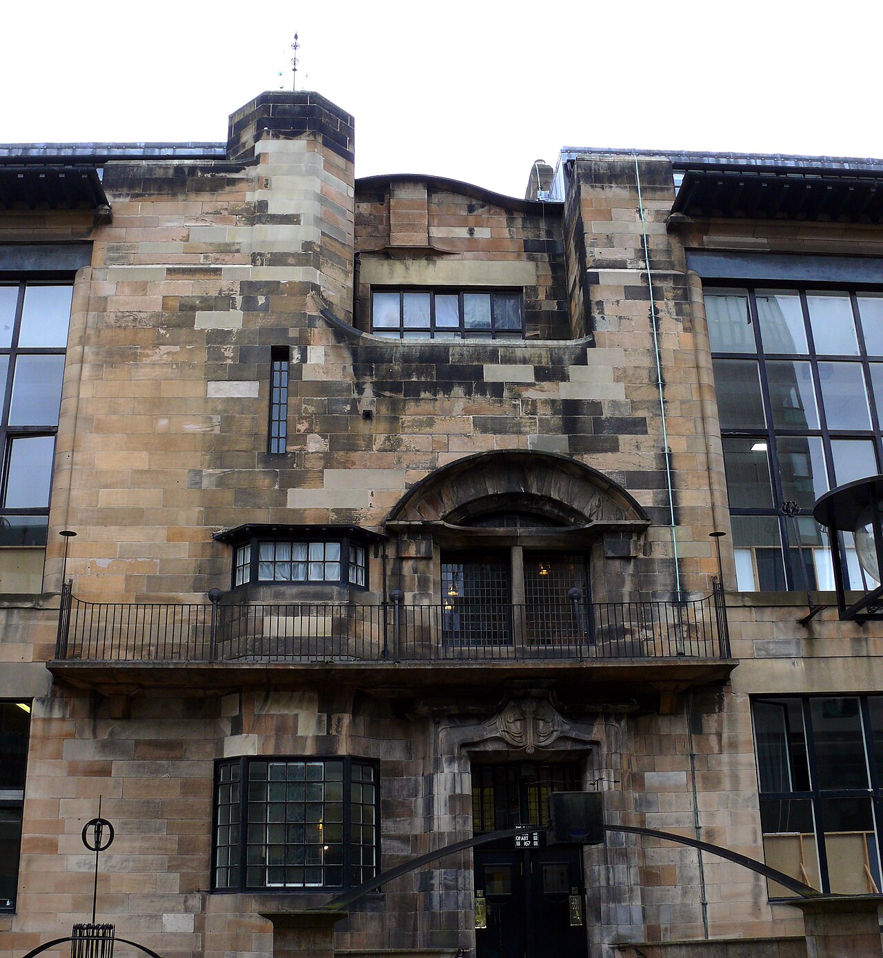 6月7日 · 死後封神的蘇格蘭設計巨匠 Charles Rennie Mackintosh 誕辰(1868–1928)
